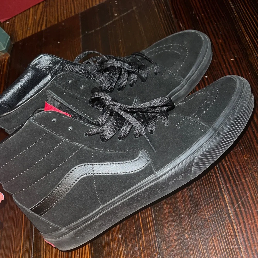 Used - Picture 1 of 1